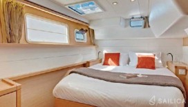 PICandCO : Chambre et table d'hôte sur un catamaran à quai